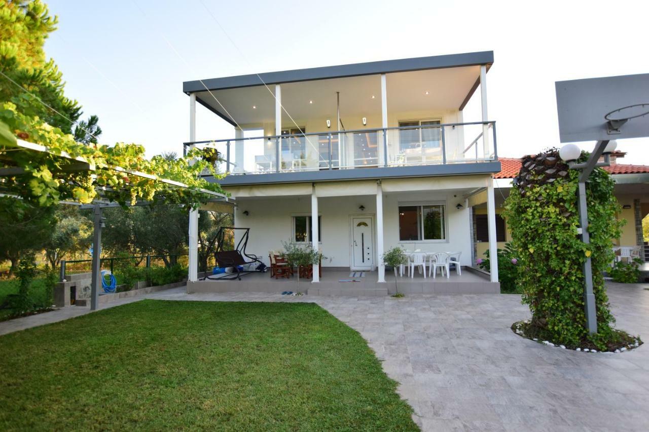 V Luxury Suites Toroni 3 Torone Exterior foto