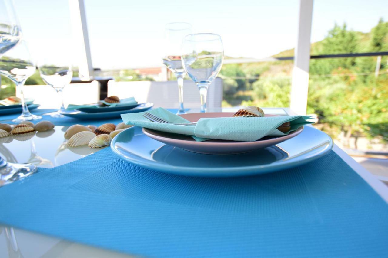V Luxury Suites Toroni 3 Torone Exterior foto