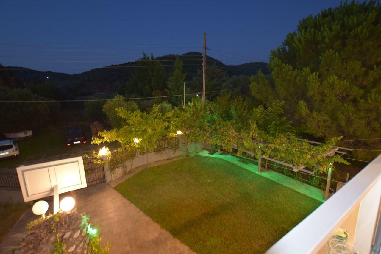 V Luxury Suites Toroni 3 Torone Exterior foto